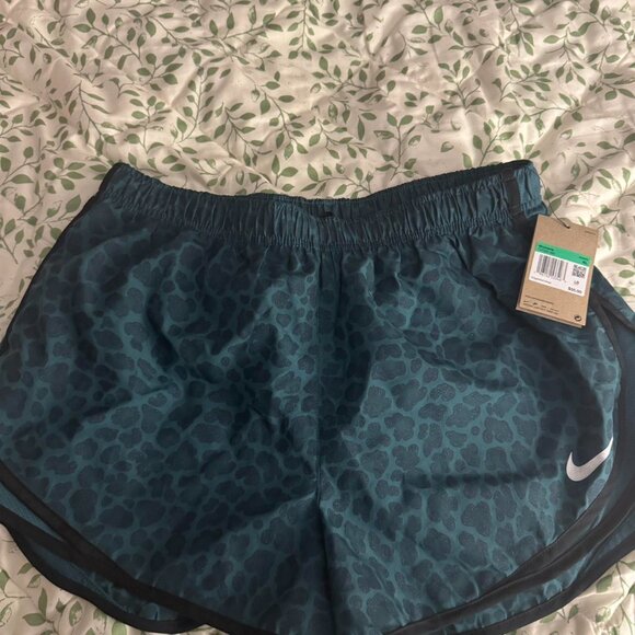 Nike Women's Blue and Green Shorts - Picture 1 of 4